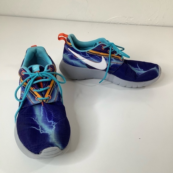 Nike Roshe run lighting bolt sneakers SZ 6.5 youth - Picture 12 of 13